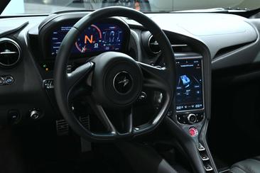 McLaren 720S Coupé — photo 16