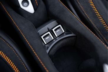 McLaren 750S Spider 4.0 V8 Performance — photo 36