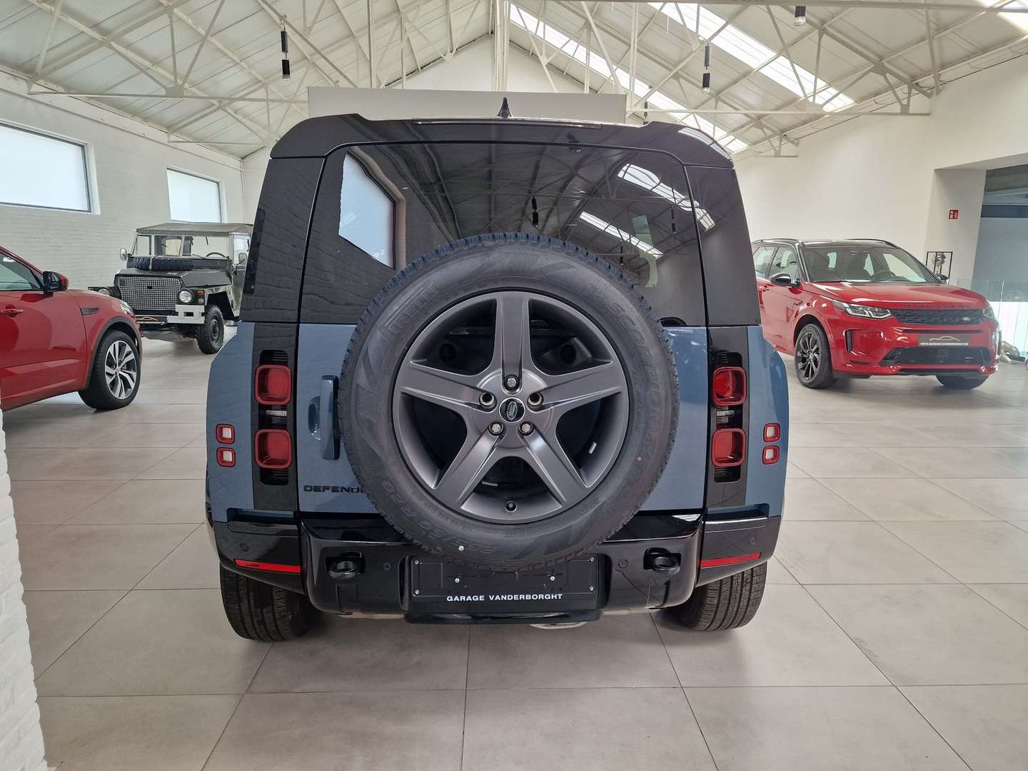 Land Rover Defender X-Dynamic P300e - 2025 - Joinsteer - #3