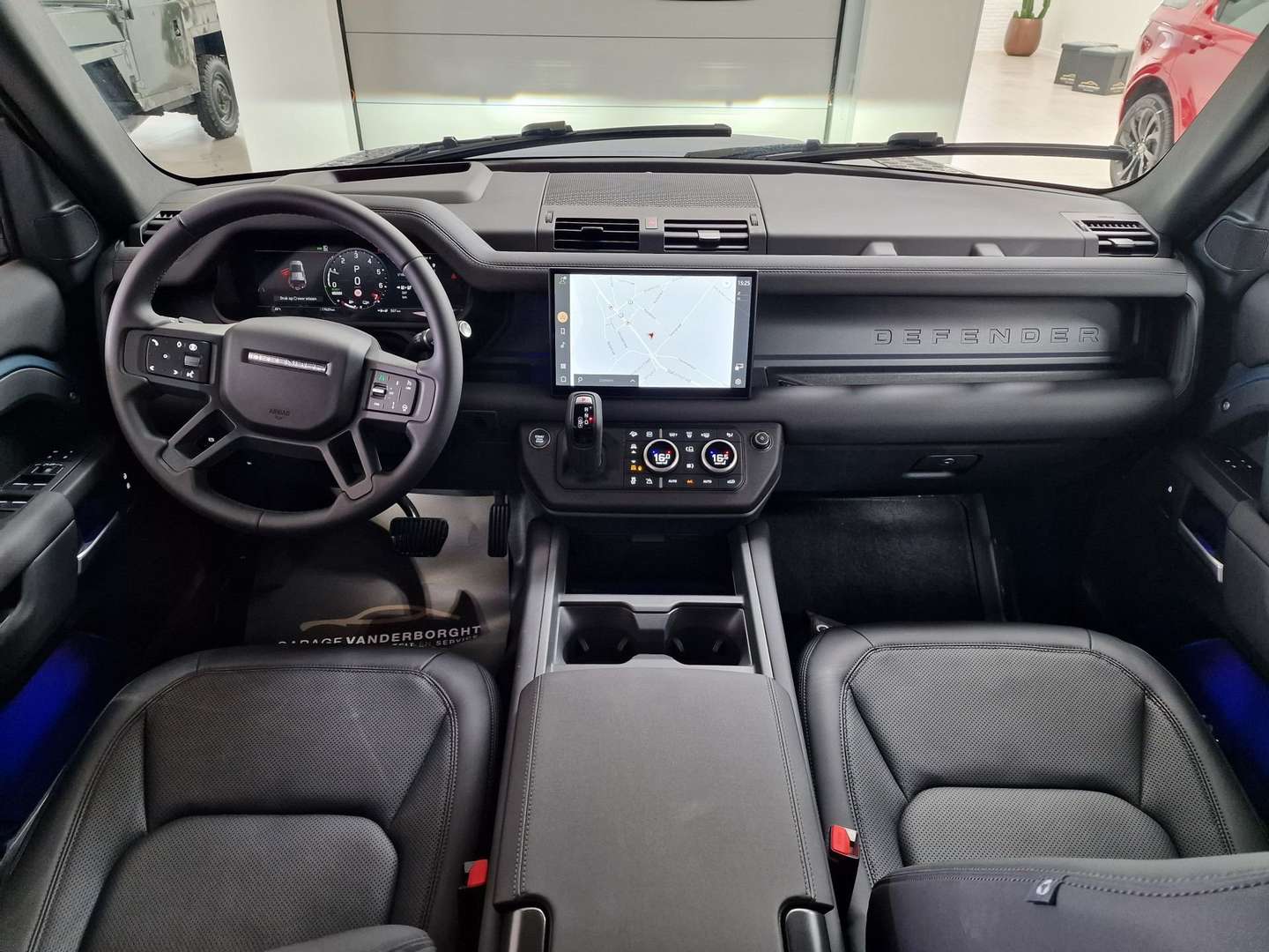 Land Rover Defender X-Dynamic P300e - 2025 - Joinsteer - #6