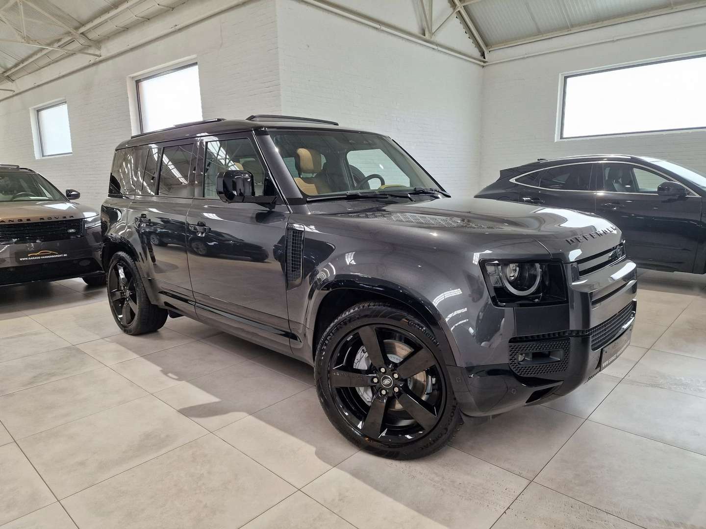 Land Rover Defender X-Dynamic HSE P300e - 2025 - Joinsteer - #1
