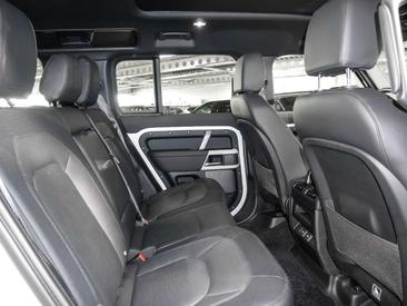 Land Rover Defender 110 X-Dynamic SE D250 — photo 3