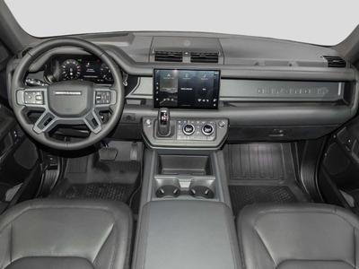 Land Rover Defender 110 X-Dynamic SE D250