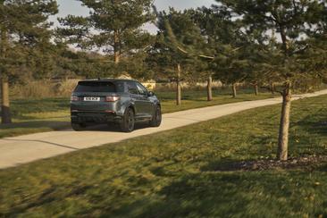 Land Rover Discovery Sport Dynamic SE P270e — photo 9