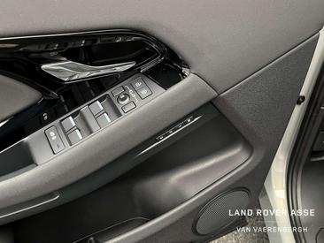 Land Rover Range Rover Evoque S P300e — photo 10