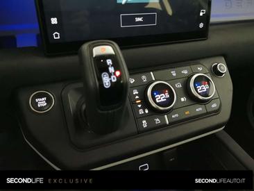 Land Rover Defender 110 D200 SE — photo 22