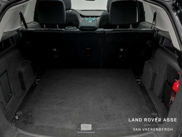 Land Rover Discovery Sport P300e S — photo 18