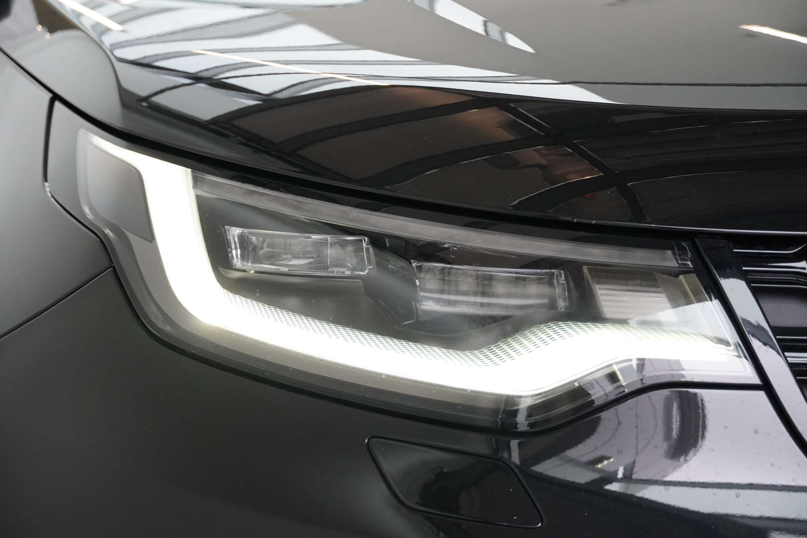 Land Rover Discovery D250 R-Dynamic HSE - 2022 - Joinsteer - #5