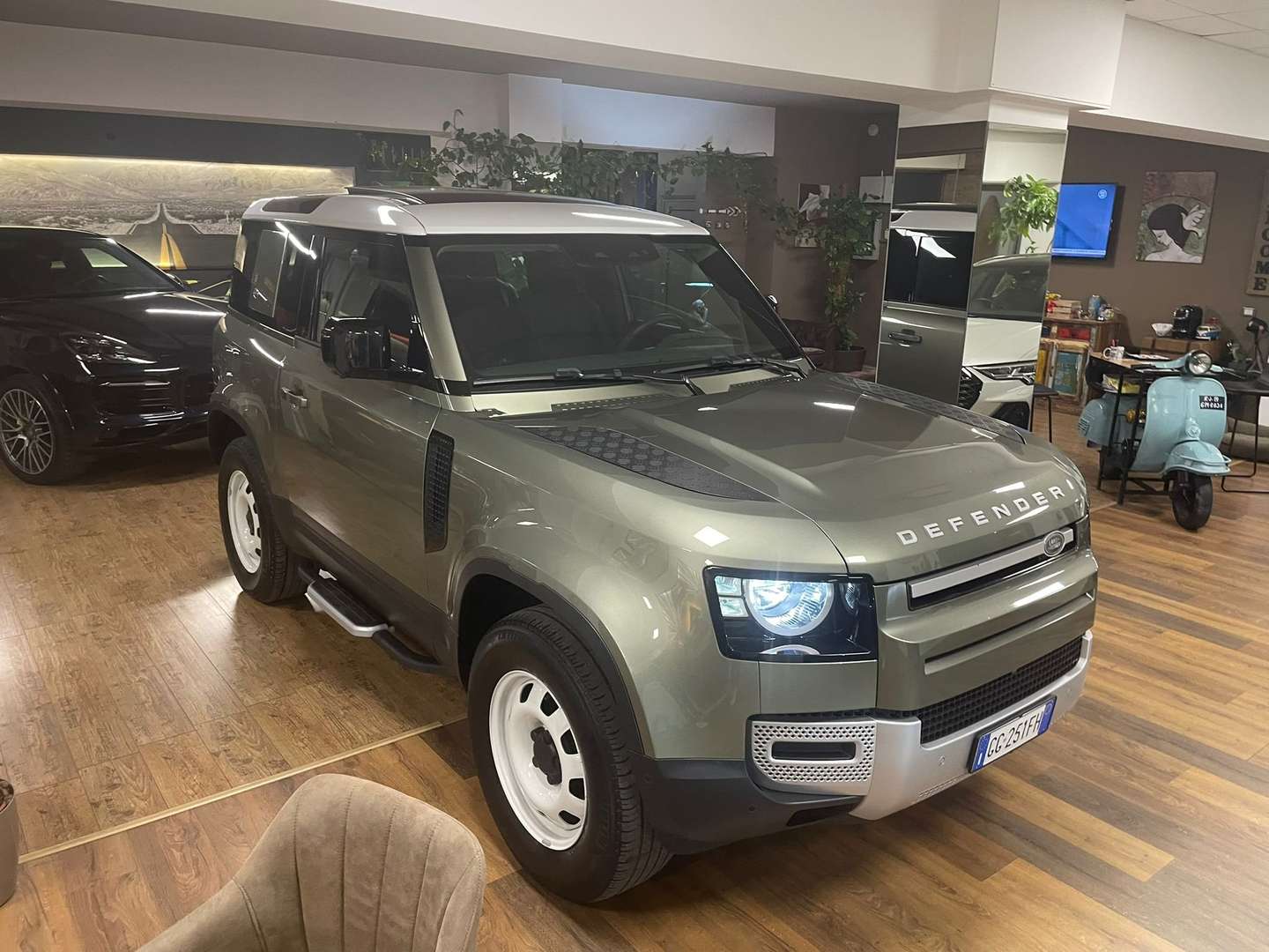 Land Rover Defender 90 HSE D200 - 2021 - Joinsteer - #1