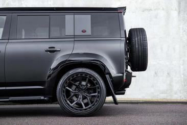 Land Rover Defender Urban V8 — photo 13