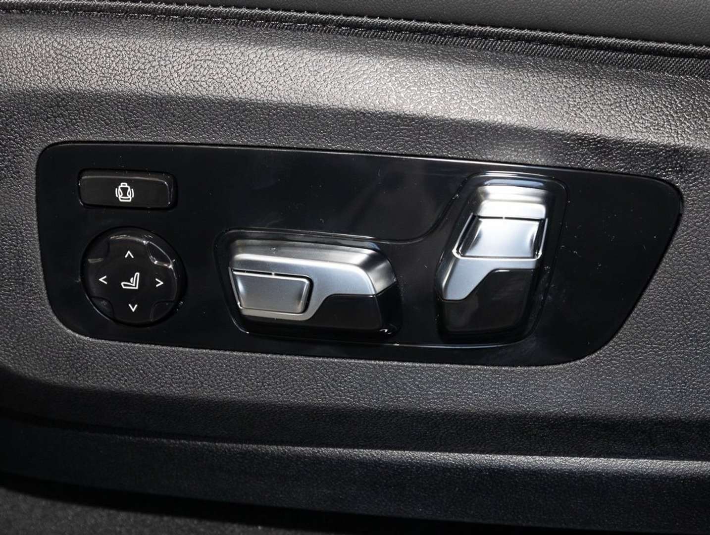 BMW X6 M Sport XDrive40d - 2025 - Joinsteer - #11