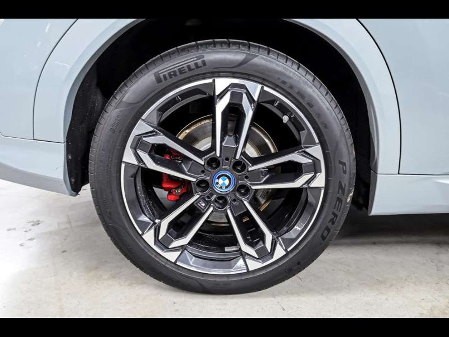 BMW IX2 XDrive30 - 2025 - Joinsteer - #1