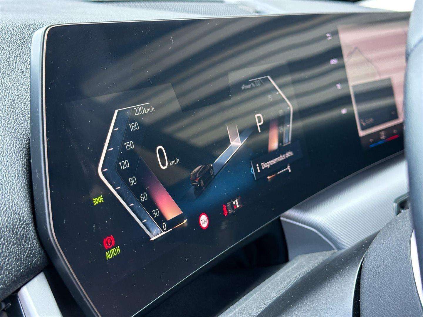 BMW IX1 EDrive20 - 2024 - Joinsteer - #9