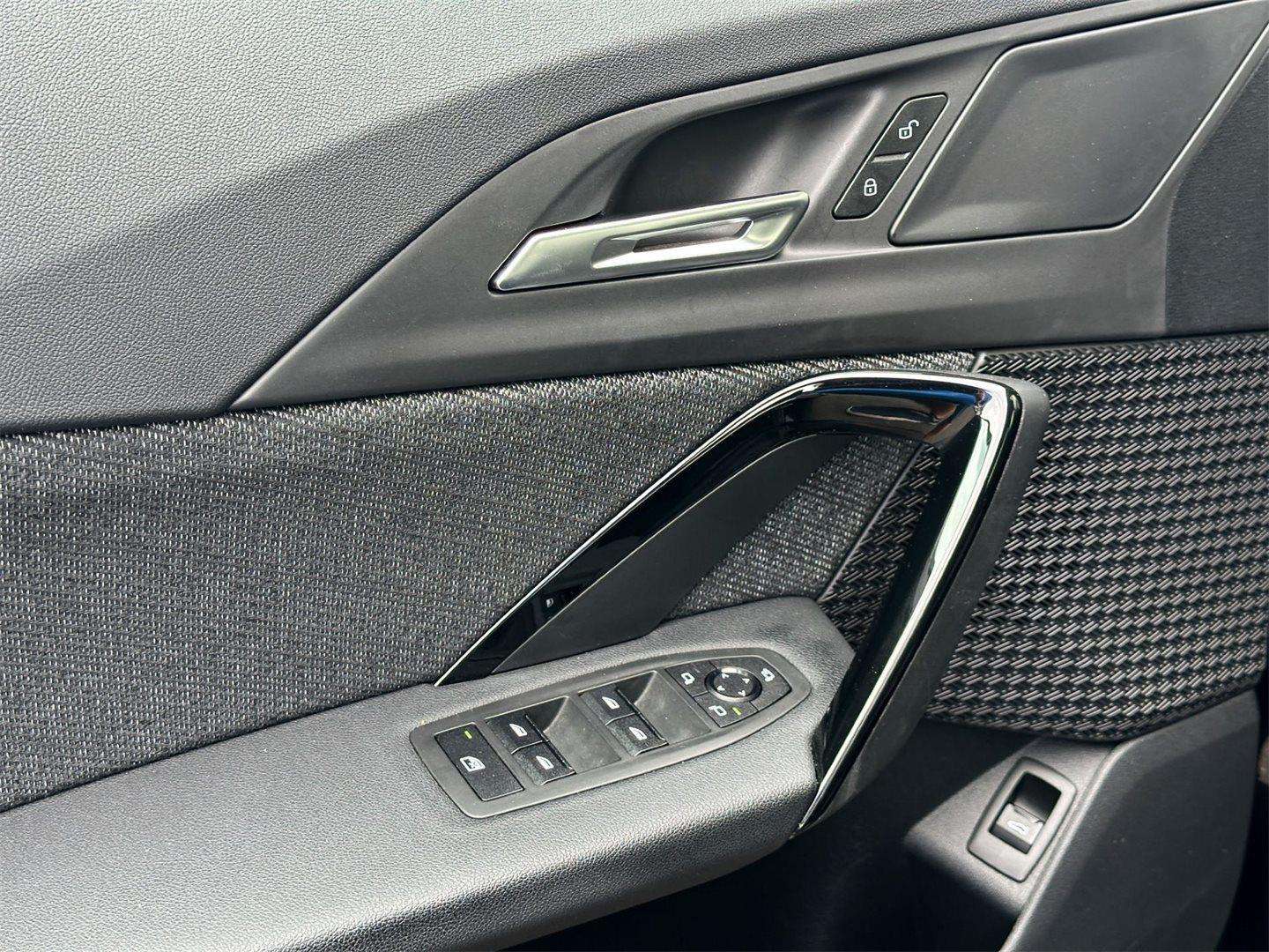 BMW IX1 EDrive20 - 2023 - Joinsteer - #12