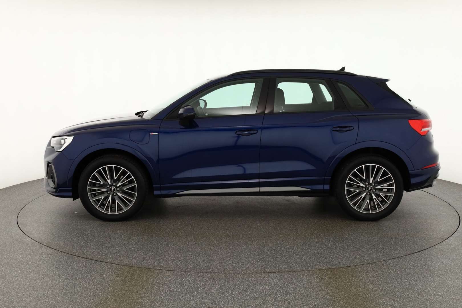 Audi Q3 S Line 45 TFSI E - 2022 - Joinsteer - #1