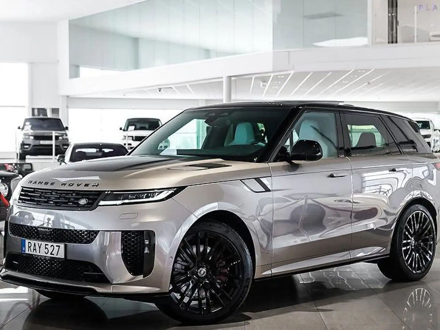 Land Rover Range Rover Sport 4.4 V8 P635 SV Edition One Obsidian Black Gloss - - Joinsteer