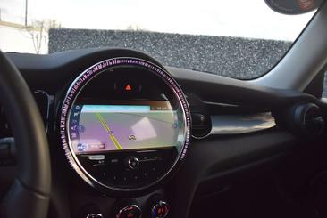 Mini Cooper Essence — photo 8