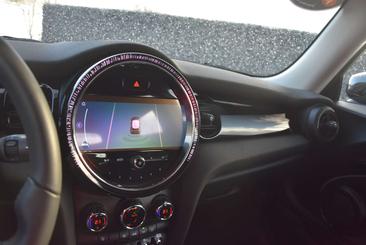 Mini Cooper Essence — photo 9