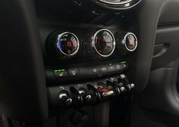 Mini Cooper Essence — photo 13