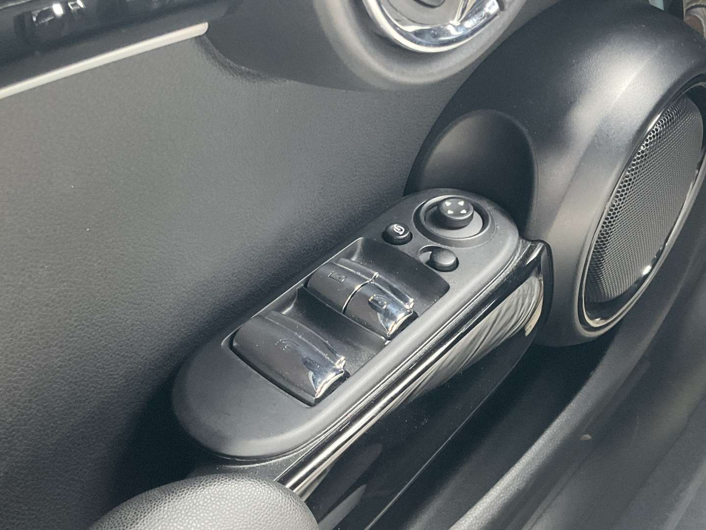 Mini Cabrio John Cooper Works - 2021 - Joinsteer - #19