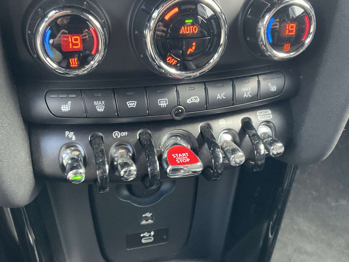 Mini Cabrio John Cooper Works - 2021 - Joinsteer - #25