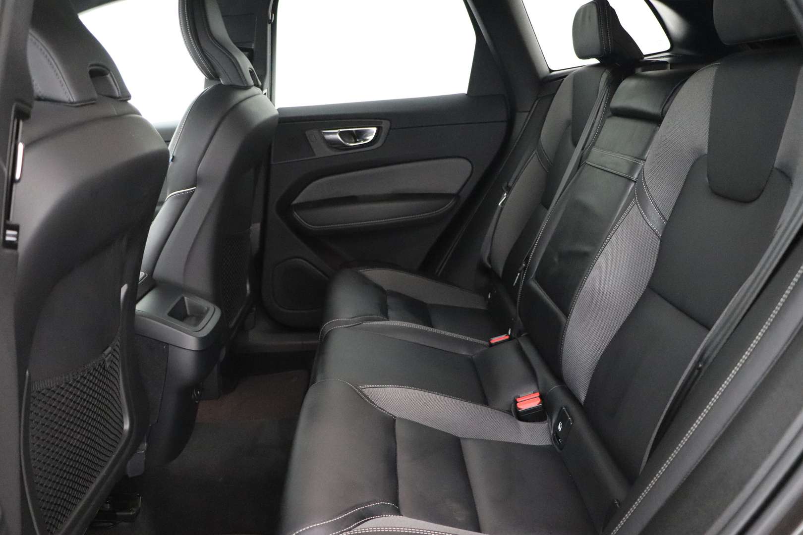 Volvo XC60 B4 R-Design - 2021 - Joinsteer - #11