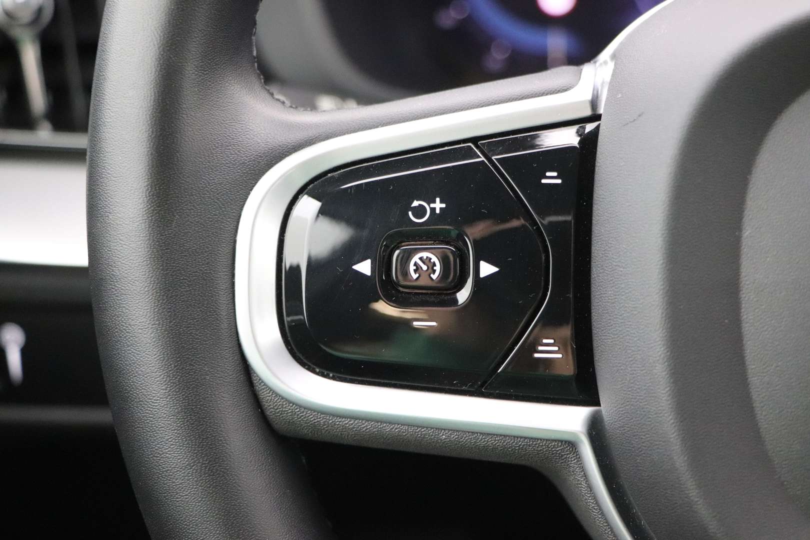 Volvo XC60 B4 R-Design - 2021 - Joinsteer - #20