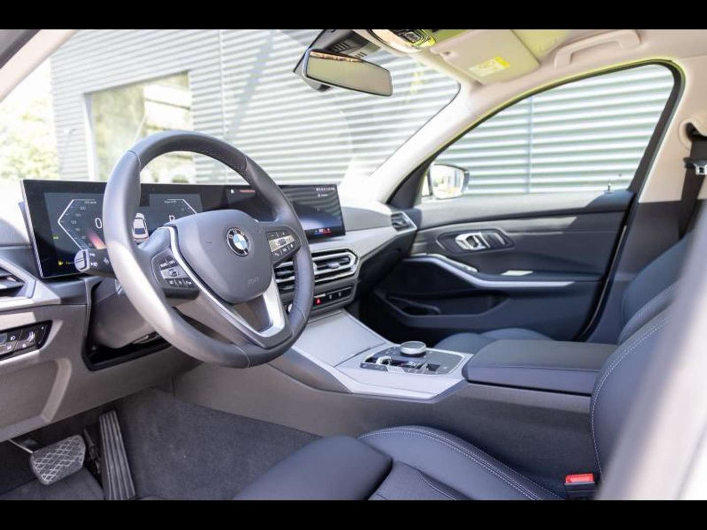 BMW Série 3 Berline 318 - 2023 - Joinsteer - #4