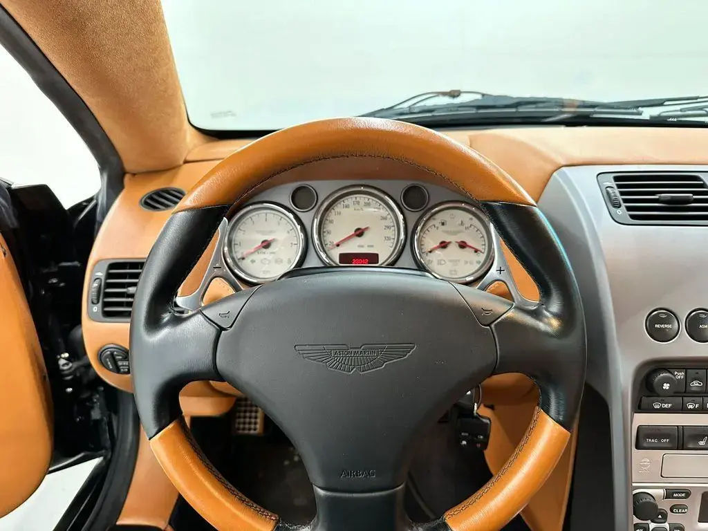 Aston Martin V12 Vanquish (1998-07) V12 Vanquish 5.9 - 2004 - Joinsteer - #11