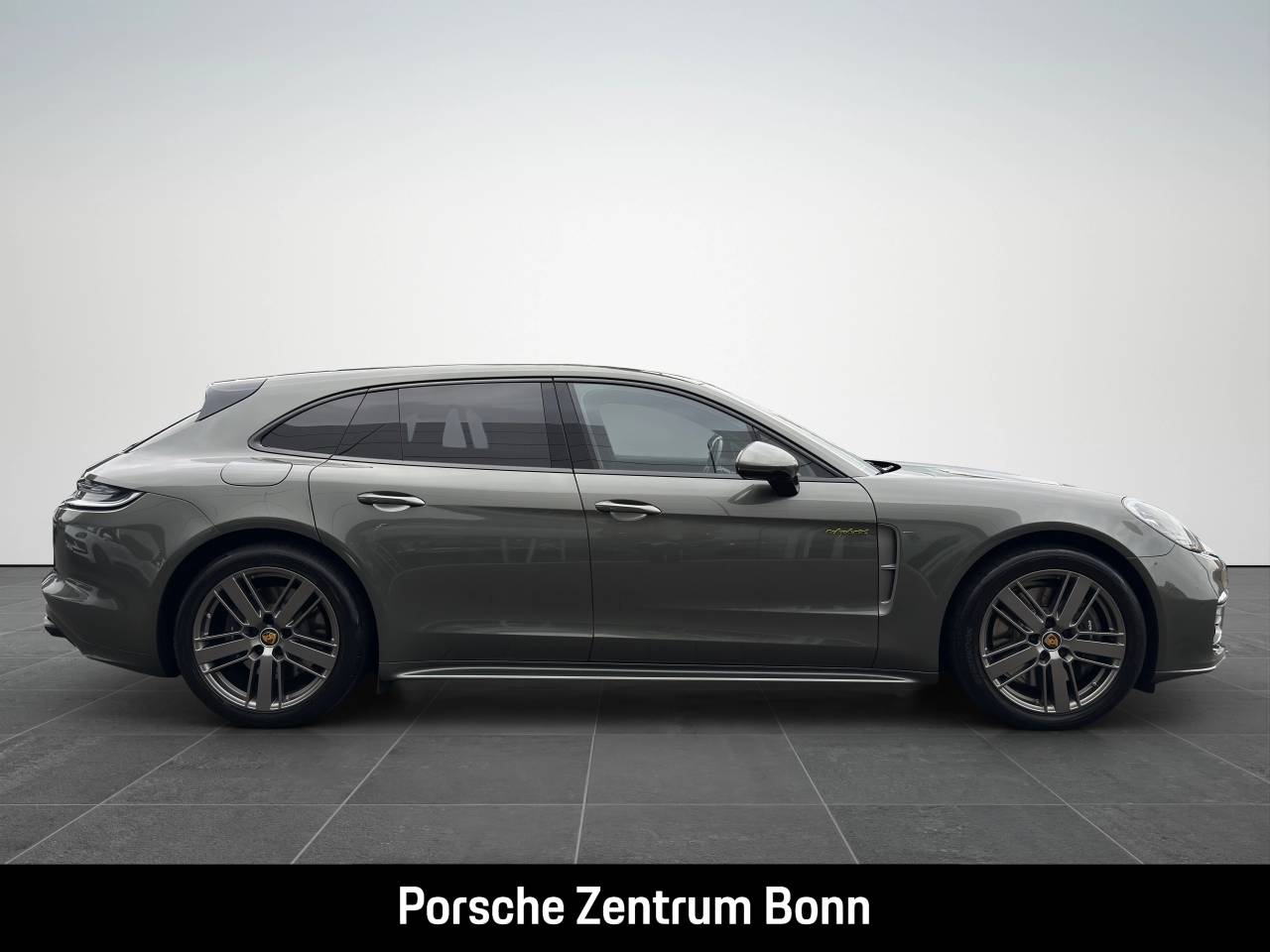 Porsche Panamera II ph2 4 E-Hybrid Sport Turismo Platinum Edition - 2023 - Joinsteer - #4