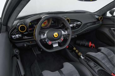 Ferrari F8 Spider — photo 7
