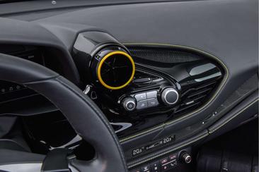 Ferrari F8 Spider — photo 17