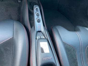 Ferrari F8 Tributo — photo 18