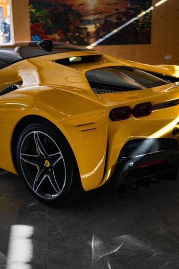 Ferrari SF90 Stradale — photo 10
