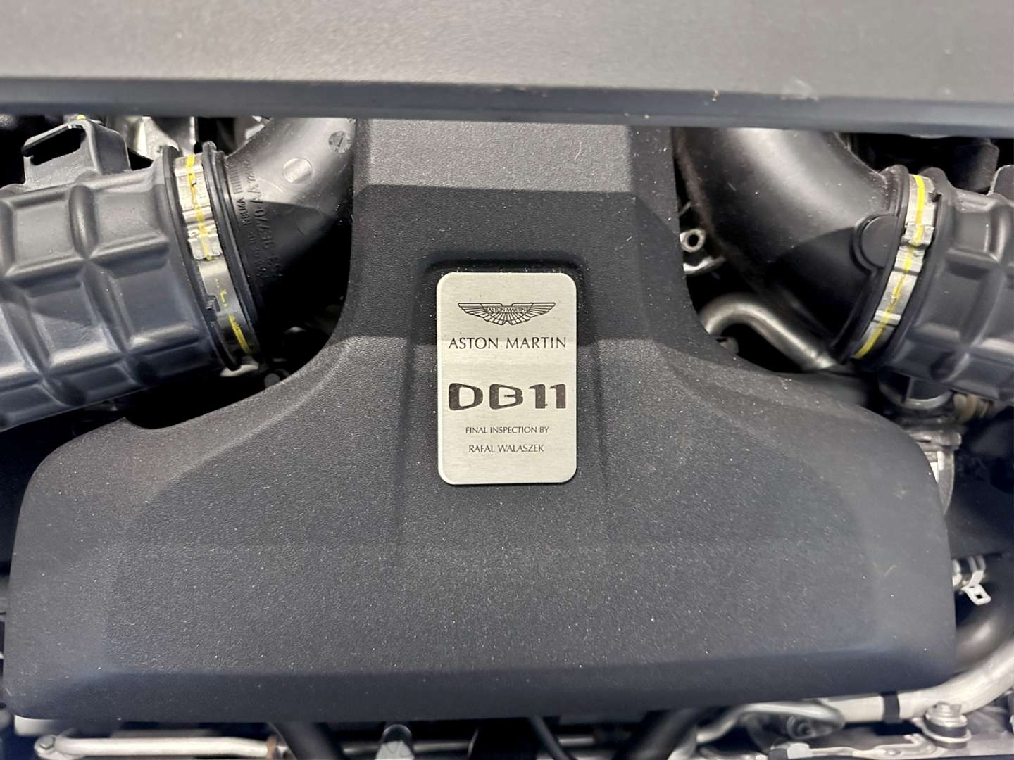 Aston Martin DB11 Coupé V8 4.0 510ch BVA8 - 2019 - Joinsteer - #7