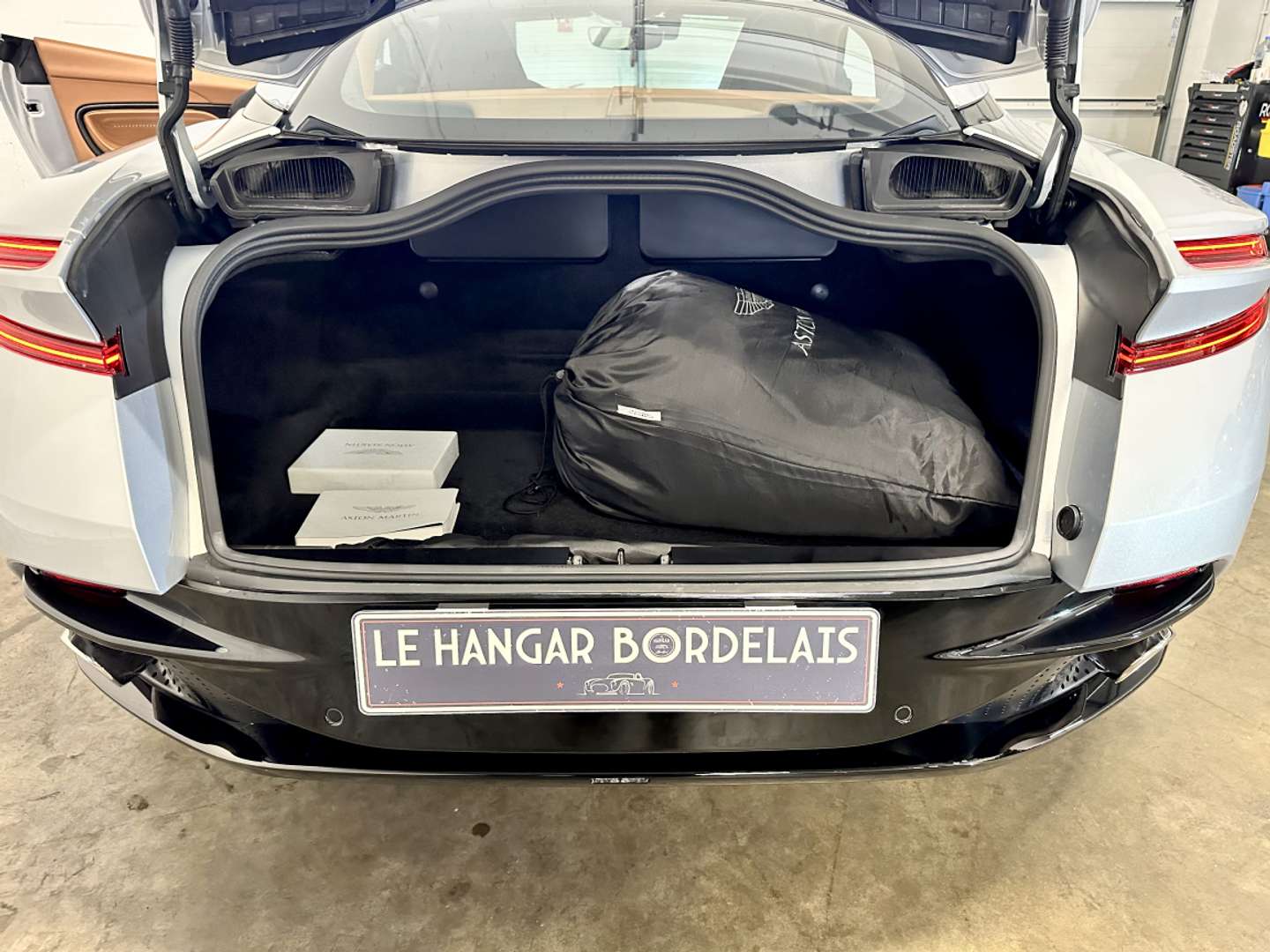 Aston Martin DB11 Coupé V8 4.0 510ch BVA8 - 2019 - Joinsteer - #16