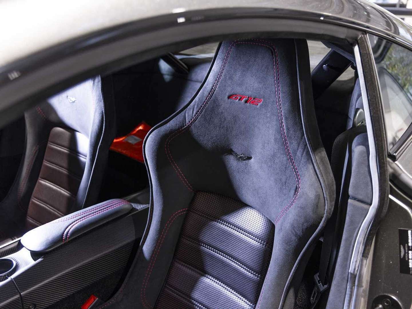 Aston Martin Vantage V12 GT12 - 2016 - Joinsteer - #13