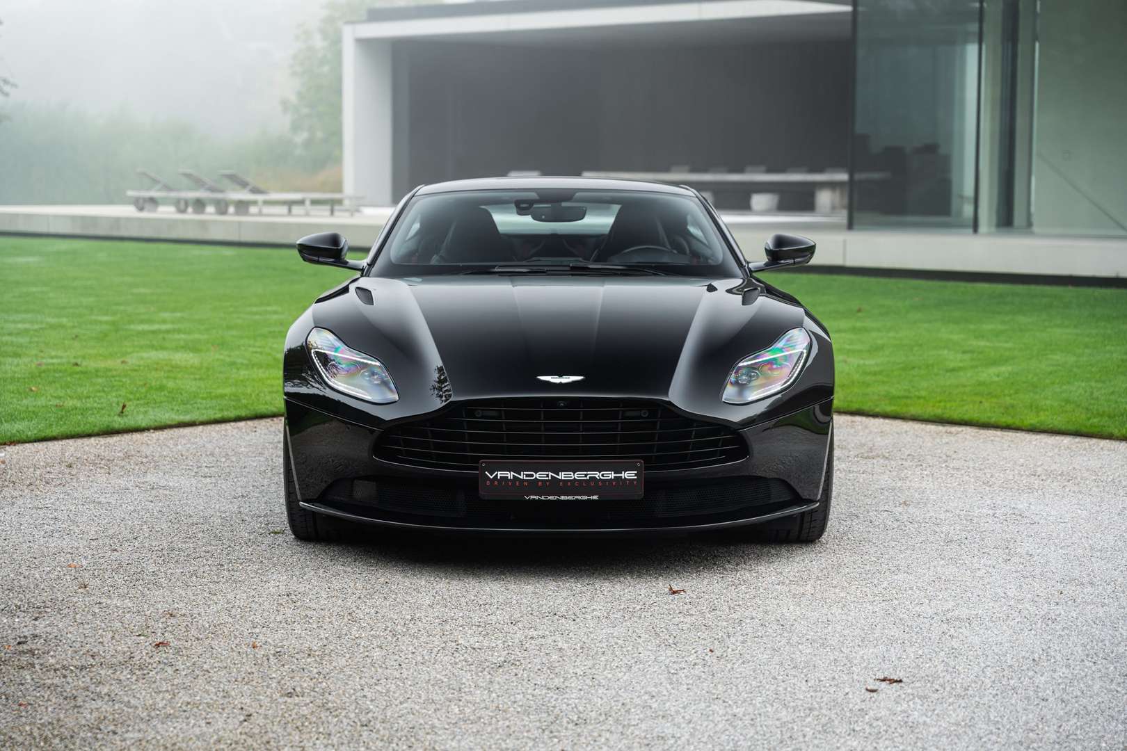 Aston Martin DB11 4.0 V8 ONYX BLACK - 2017 - Joinsteer - #2