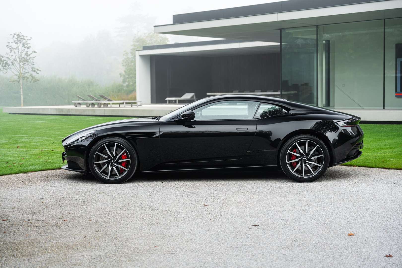 Aston Martin DB11 4.0 V8 ONYX BLACK - 2017 - Joinsteer - #4