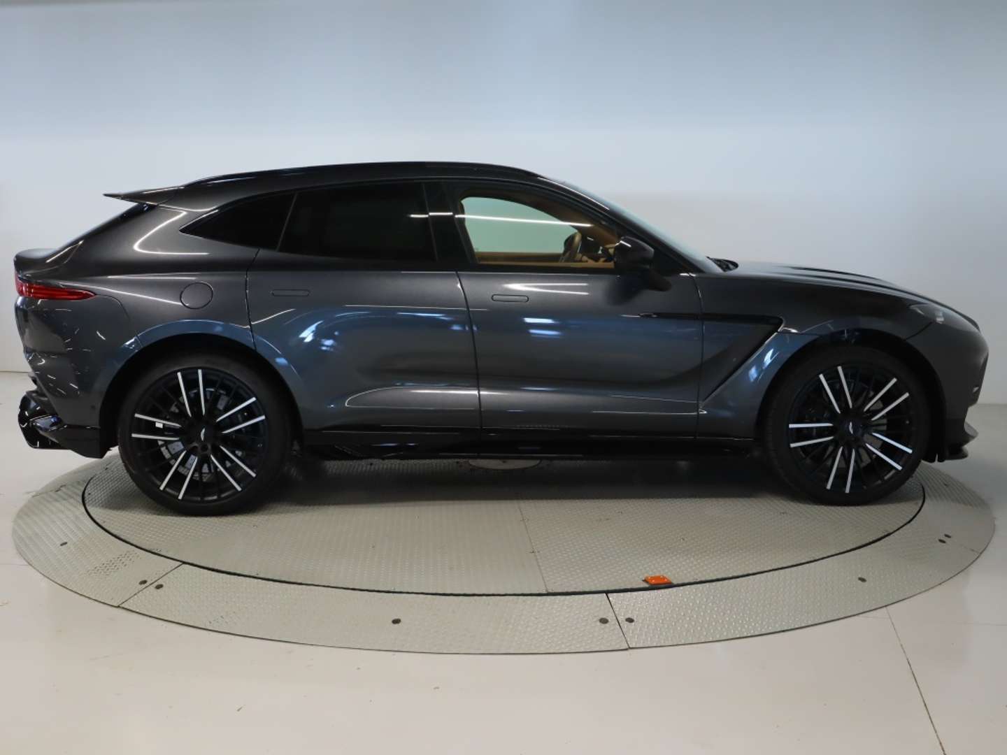 Aston Martin DBX 4.0 V8 707 4WD AUTO - 2024 - Joinsteer - #6