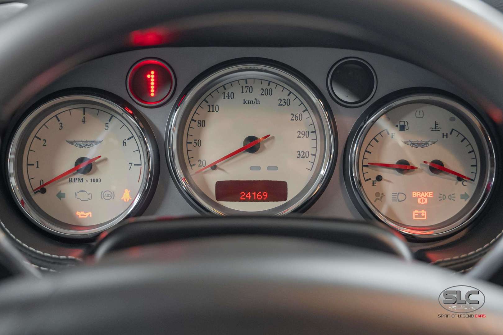 Aston Martin Vanquish V12 5.9i - 2004 - Joinsteer - #10