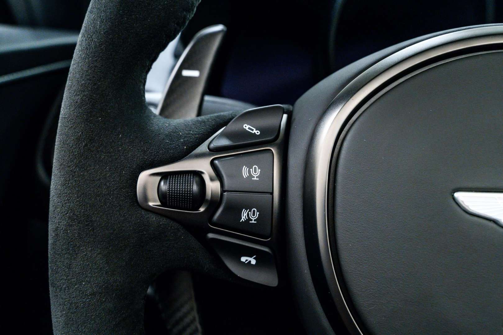 Aston Martin Vantage Roadster V12 - 2024 - Joinsteer - #34