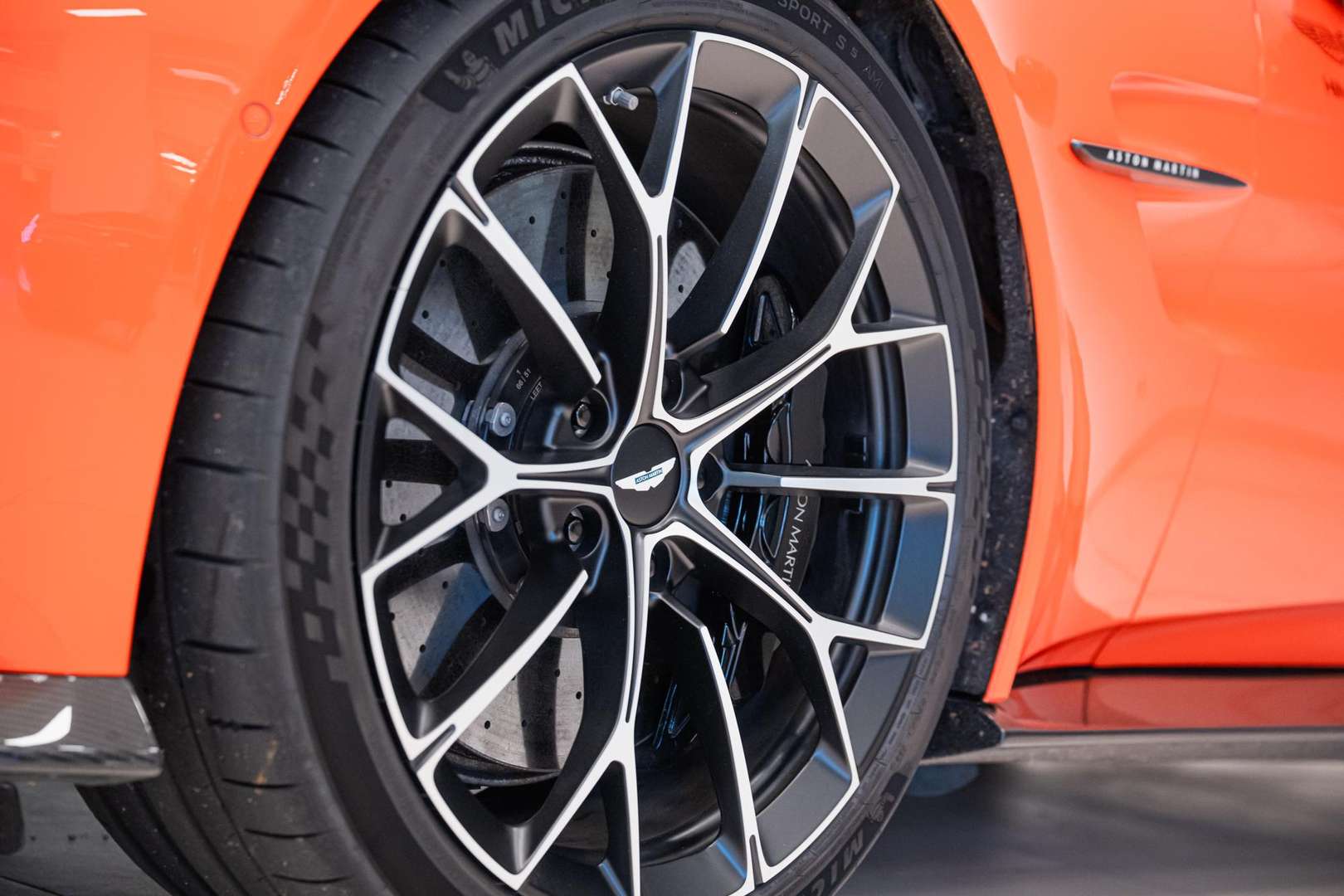 Aston Martin Vantage Coupe 25MY - 2025 - Joinsteer - #30