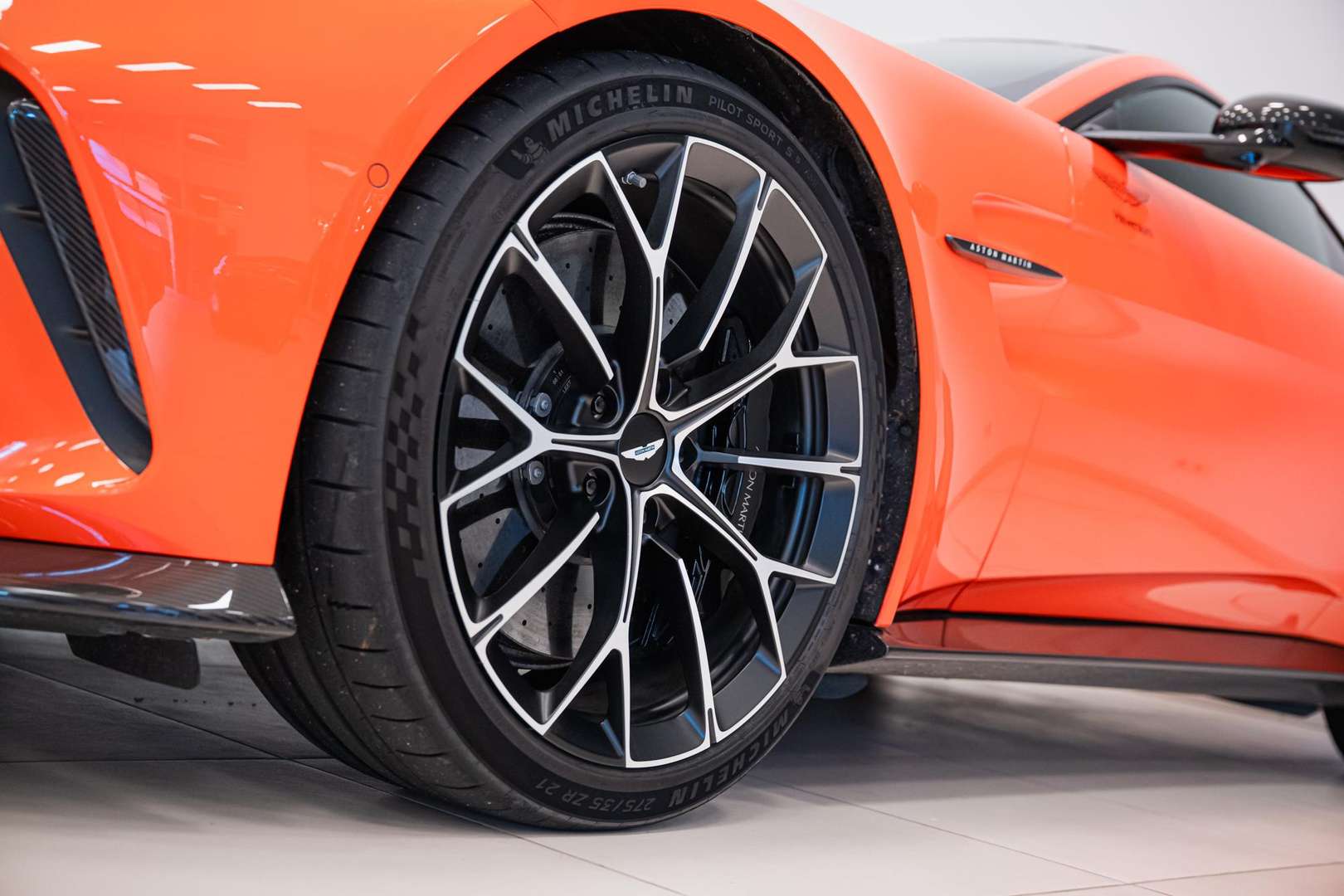 Aston Martin Vantage Coupe 25MY - 2025 - Joinsteer - #31