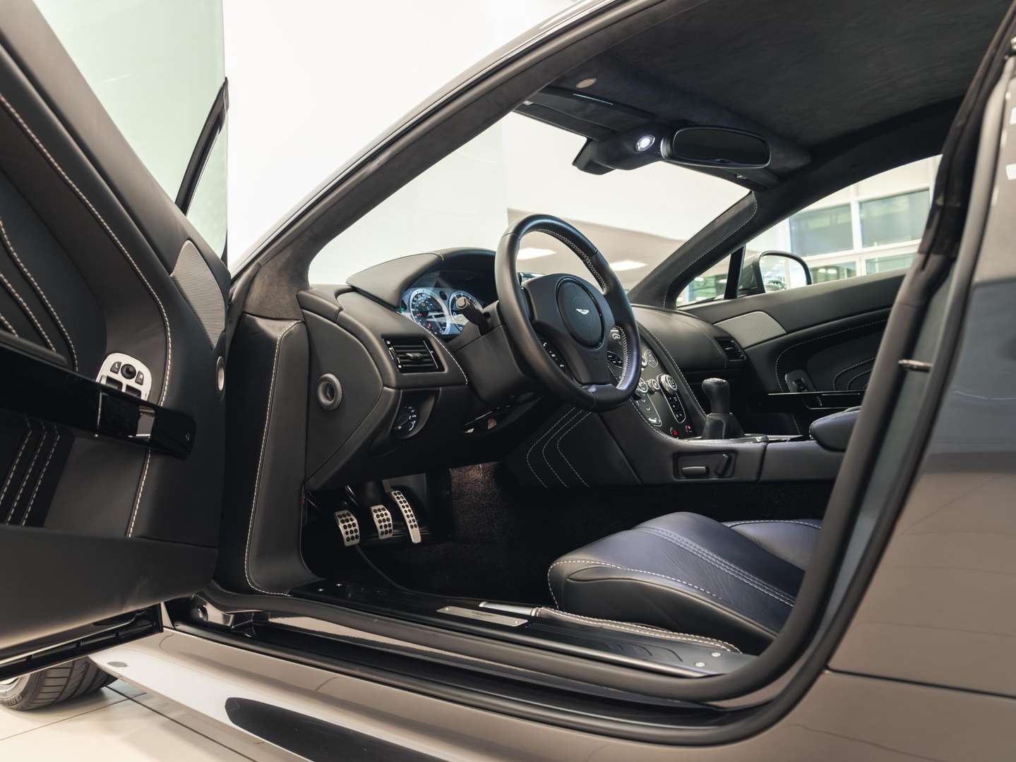 Aston Martin Vantage V8 S Manual - 2016 - Joinsteer - #4