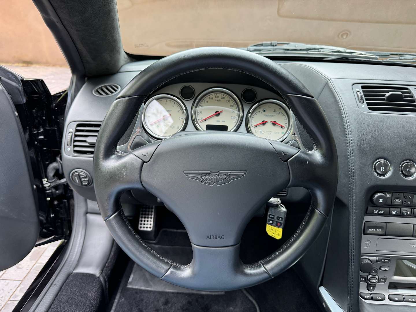 Aston Martin Vanquish 5.9i V12 - 2005 - Joinsteer - #25