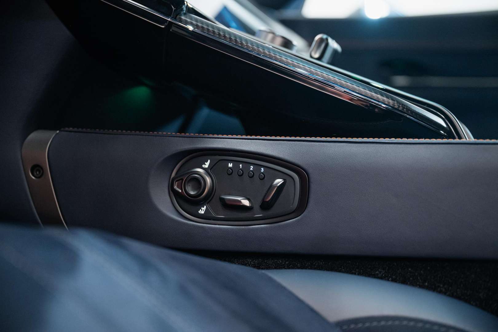 Aston Martin Vantage Coupe 25MY - 2025 - Joinsteer - #43