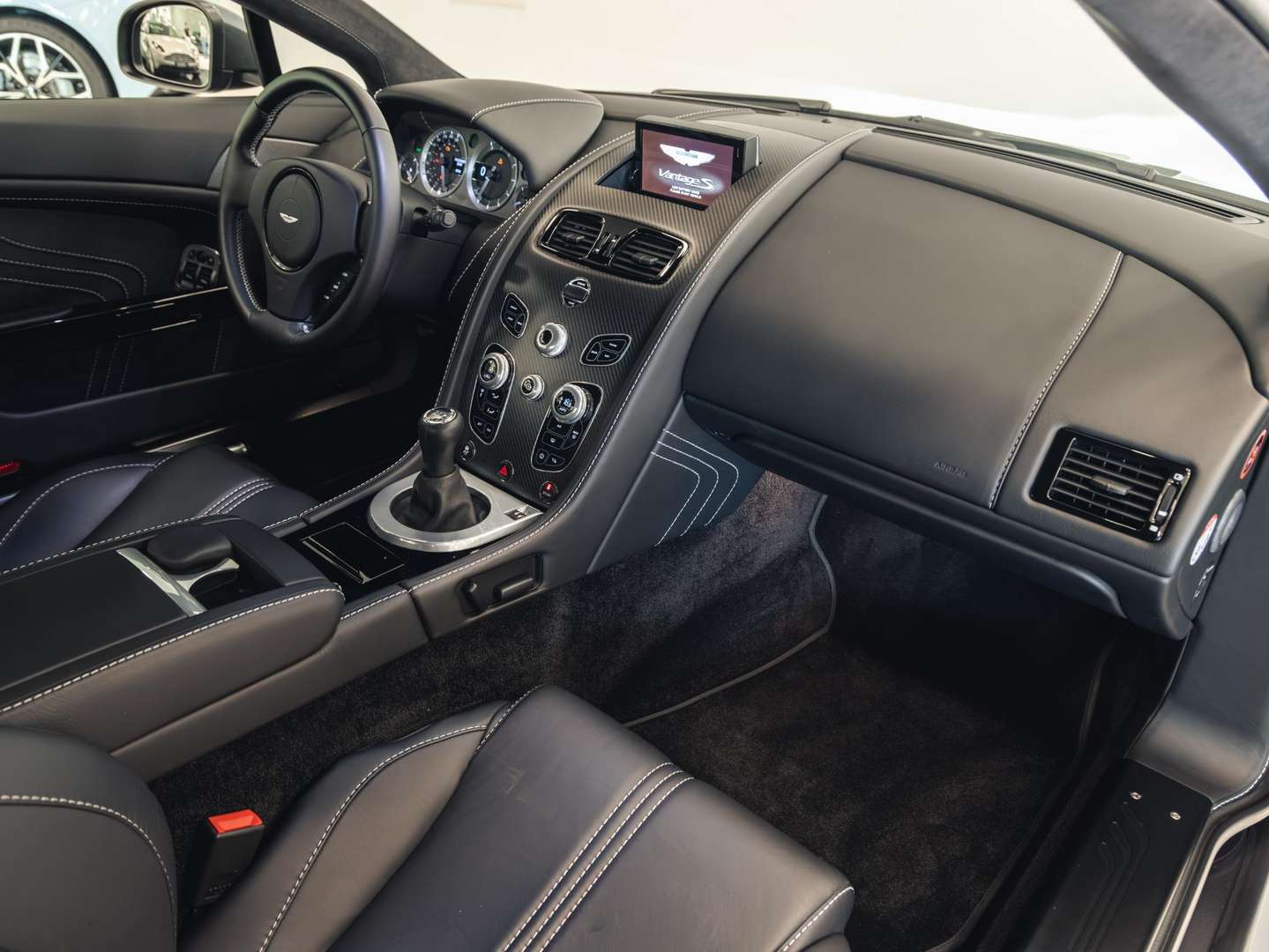 Aston Martin Vantage V8 S Manual - 2016 - Joinsteer - #26