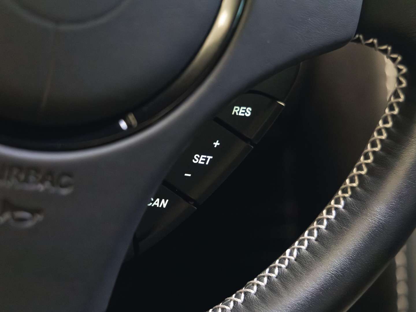 Aston Martin Vantage V8 S Manual - 2016 - Joinsteer - #38