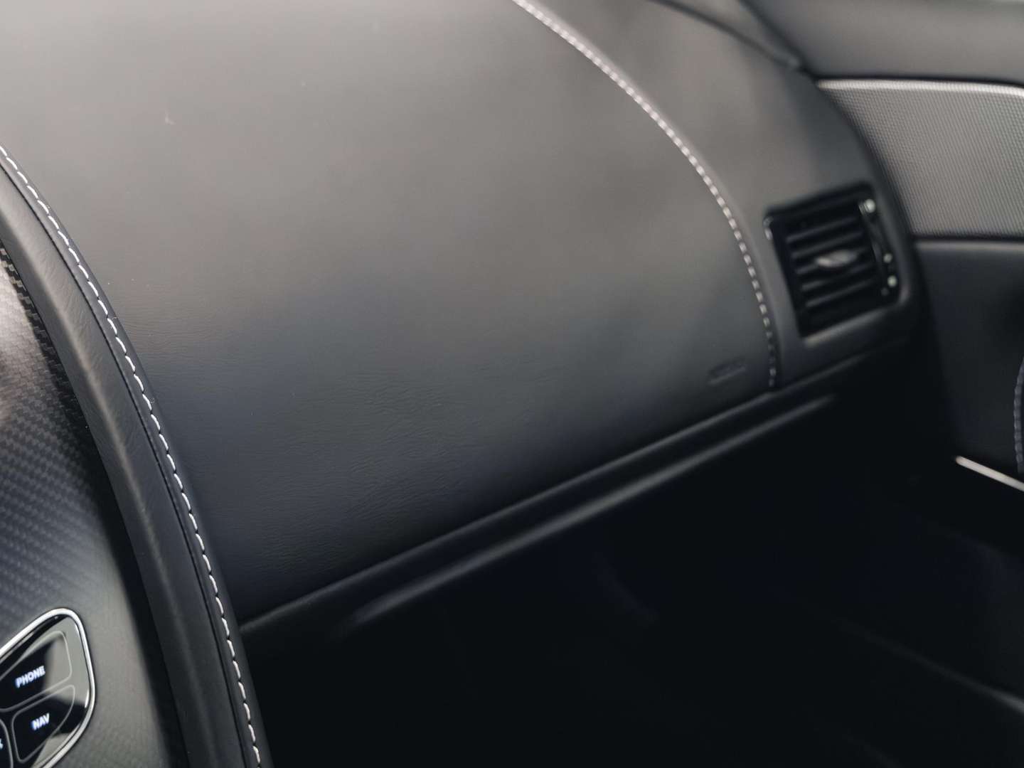 Aston Martin Vantage V8 S Manual - 2016 - Joinsteer - #47